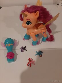 My Little Pony Figurka Sunny zpívá a bruslí - 2