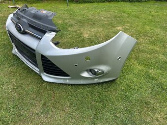 Přední nárazník - ford focus MK3 (2012) - 2