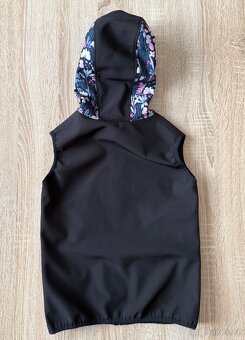 Softshellová vesta vel. 116/122 - 2