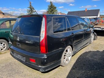 Mitsubishi Lancer 2.0b kombi - náhradní díly - 2