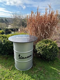 Prodám retro sudový stůl Vespa - 2