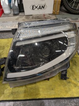 Světla Ford Ranger - 2