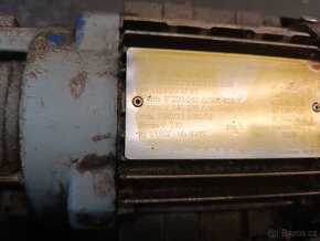 Elektromotor s převodovkou 380v SEW germany - 2