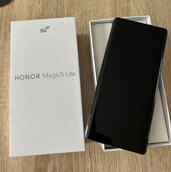 Honor Magic5+kryt Ronaldo - 2