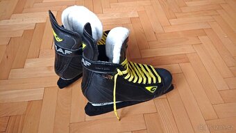 GRAF Supra Swiss vel. 8.5 brusle - 2