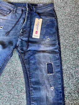 DIESEL Narrot CBD-NE 0685M stretch W28 - 2