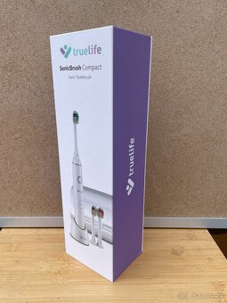 Sonický zubní kartáček TrueLife SonicBrush Compact White - 2