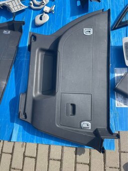 Plasty kufru VW Touran 1T1, 1T2 - 2