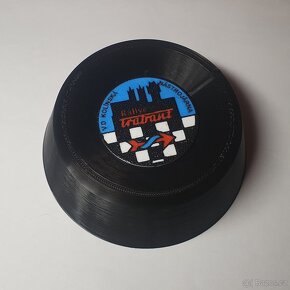 Středový puk pro volanty Kolínská nástrojárna - 2