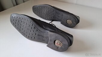 černé kožené polobotky Bugatti a set k údržbě - 2