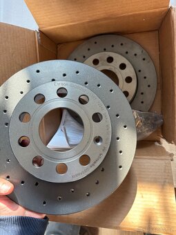 Brzdové kotouče a destičky Brembo Xtra - 2