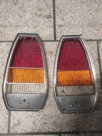 Škoda 120 - skla zadních světel - 2