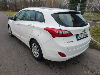Hyundai i30 kombi 1.6 crdi 1.majitel - 2