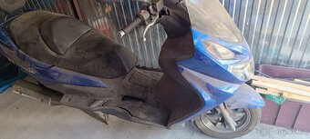 Suzuki Burgman 125ccm - 2