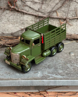 Plechové vojenské nákladní auto retro kovový model historie - 2
