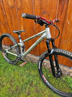 Canyon Stitched 720 kola 26" - 2