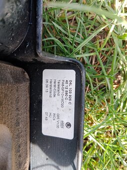 Dekl na motor TDI škoda Octavia 2/3 - 2