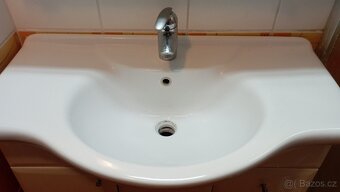 Zrcadlová skřínka, skřínka s umyvadlem - 2