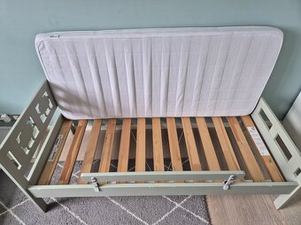 Dětská postel Ikea- 2x komplat včetně matrace - 2