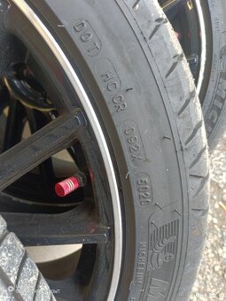 ALU kola 5X112 R18 pneu 225/40r18 - 2