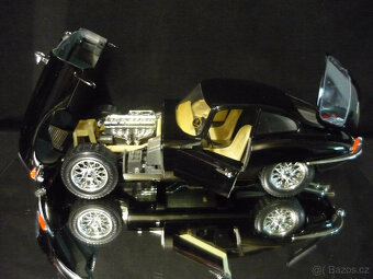 Jaguar E Type Coupe černý Bburago 1/18 - 2