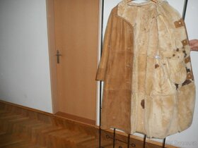 Dámský nový velurový kožich v béžové barvě - 2