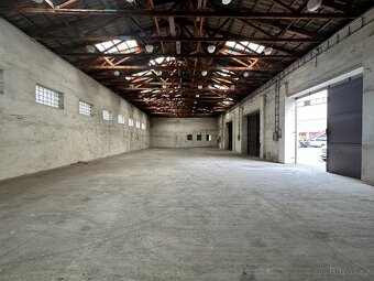 Pronájem prodejního skladu v centru města VM - 2