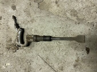 Pneumatické (vzduchové) sekací kladivo – starší typ - 2