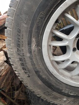 6x139,7  zimni pneu Cooper 265/75r16  HDJ80 - 2