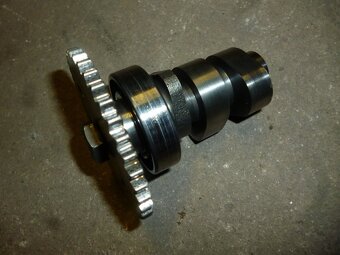 Peugeot Metropolis 400i. Vačková hřídel. Od 2013 - 2