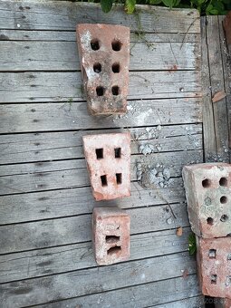 Komínové či  krbové cihly - 2