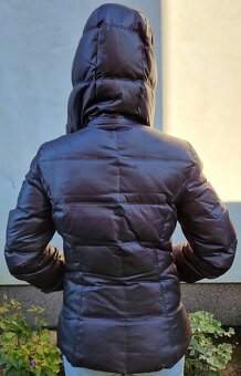 Dámská zimní bunda péřová hnědá - 2