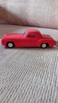 Starý model MERCEDES 190 SL - 2