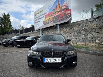 BMW 318D 2010 - 2