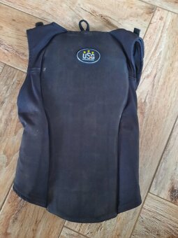 Chránič páteře USG - 2