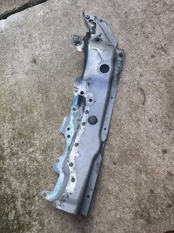 Audi A7 držák blatníku levý 4G0805239 - 2