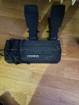 MOZA Racing R5 Bundle - 2