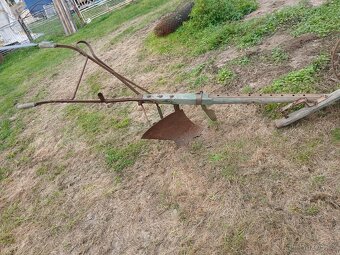 Historické pluhy - 2