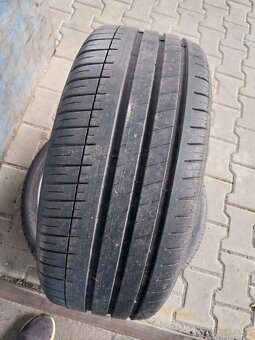 Prodám 2 x letní pneu Michelin 235/40/18 - 2