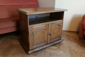 Rustikální nábytek – komoda, konferenční stolek - 2