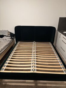 Prodám postel 160/200, v perfektním stavu - 2