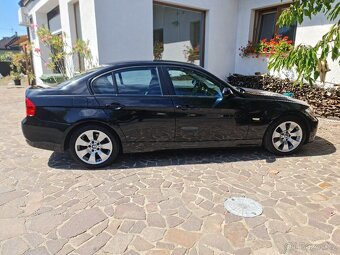 BMW E90 320d 2009 - 2