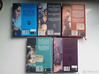 Série Mercedes Thompsonová knihy Patricia Briggs - 2