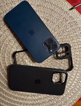 Apple iPhone 12 Pro - 2