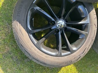 Sada Orig. Alu kol VW s pneu 215/55/17 Passat b8 - 2