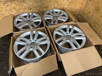 ORIGINÁLNÍ ALU KOLA AUDI Q7 4L 4L0601025B 8.5JX18H2 ET58 - 2