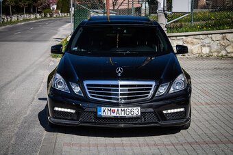 Mercedes E 63 AMG Performance, Krásny stav, Pano, Distronic - 2