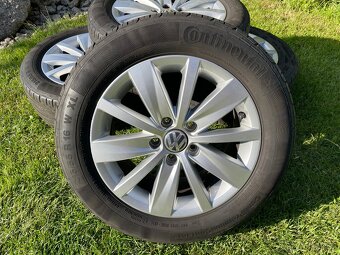 Prodám-Sadu originál VW letních kol 215/55/16 - 2