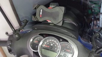 Piaggio Beverly 350 - 2
