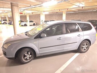 FORD FOCUS 1.6 KOMBI NOVÁ STK - 2